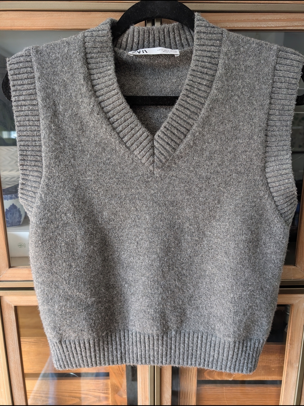 Zara Grey V-Neck Knit Sweater Vest - Picture 2 of 2